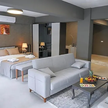 Pier21 House 4*
