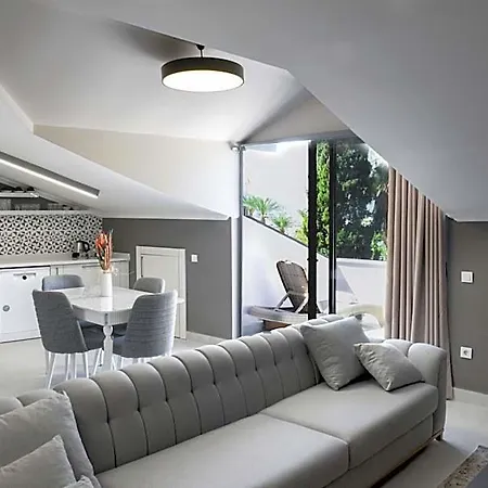 Hotel Pier21 House 4*